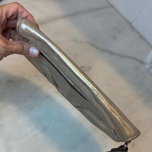 Coach Metallic Champagne Gold Shimmer Pleated Leather XL Wristlet Clutch F45263 - Picture 10 of 15